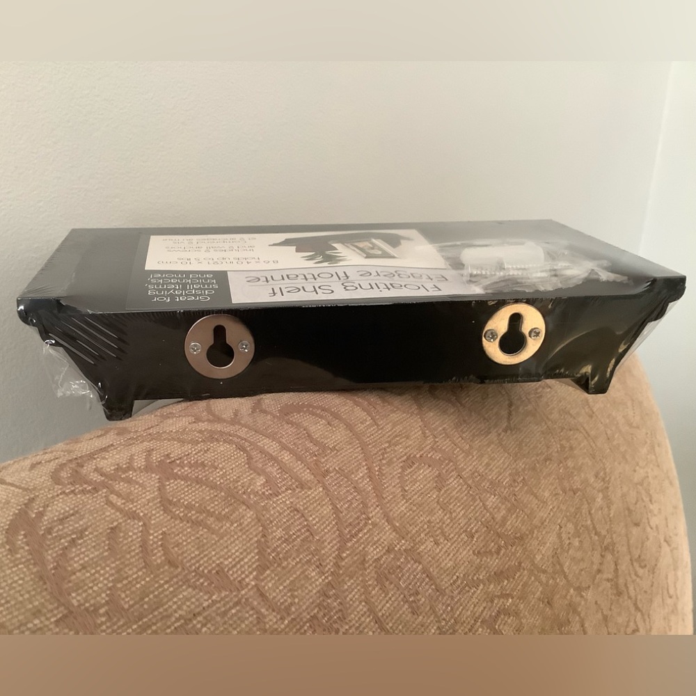 Floating shelf - Picture 3 of 4